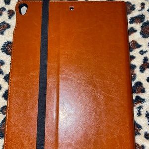 Apple 10.5 iPad Leather case